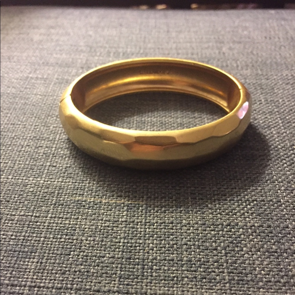 Stella & Dot Gold Essential Sculptural Bangle